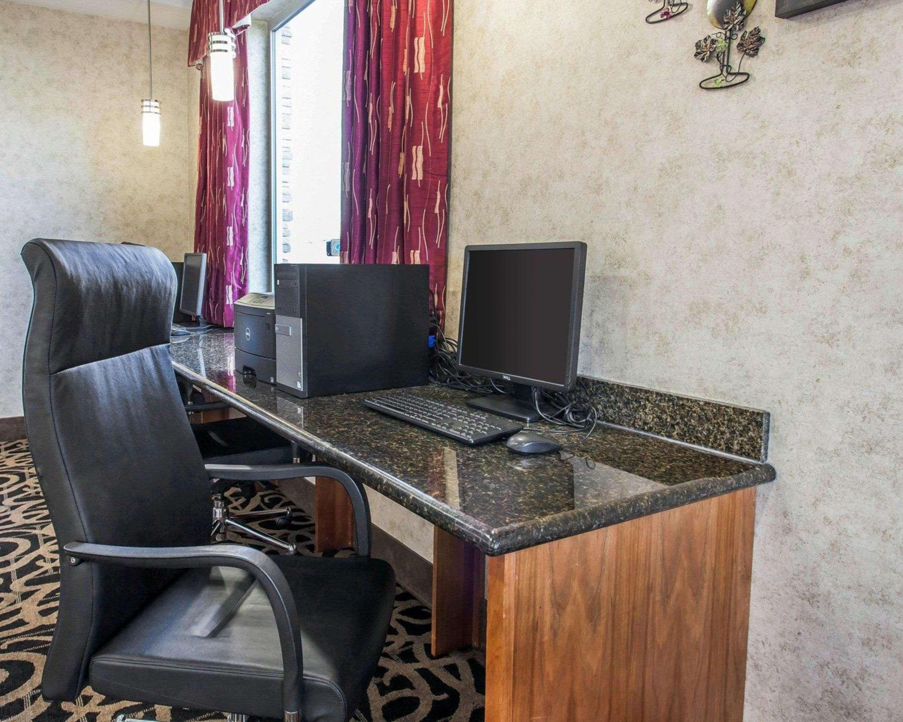 Comfort Suites Wenatchee Gateway Экстерьер фото