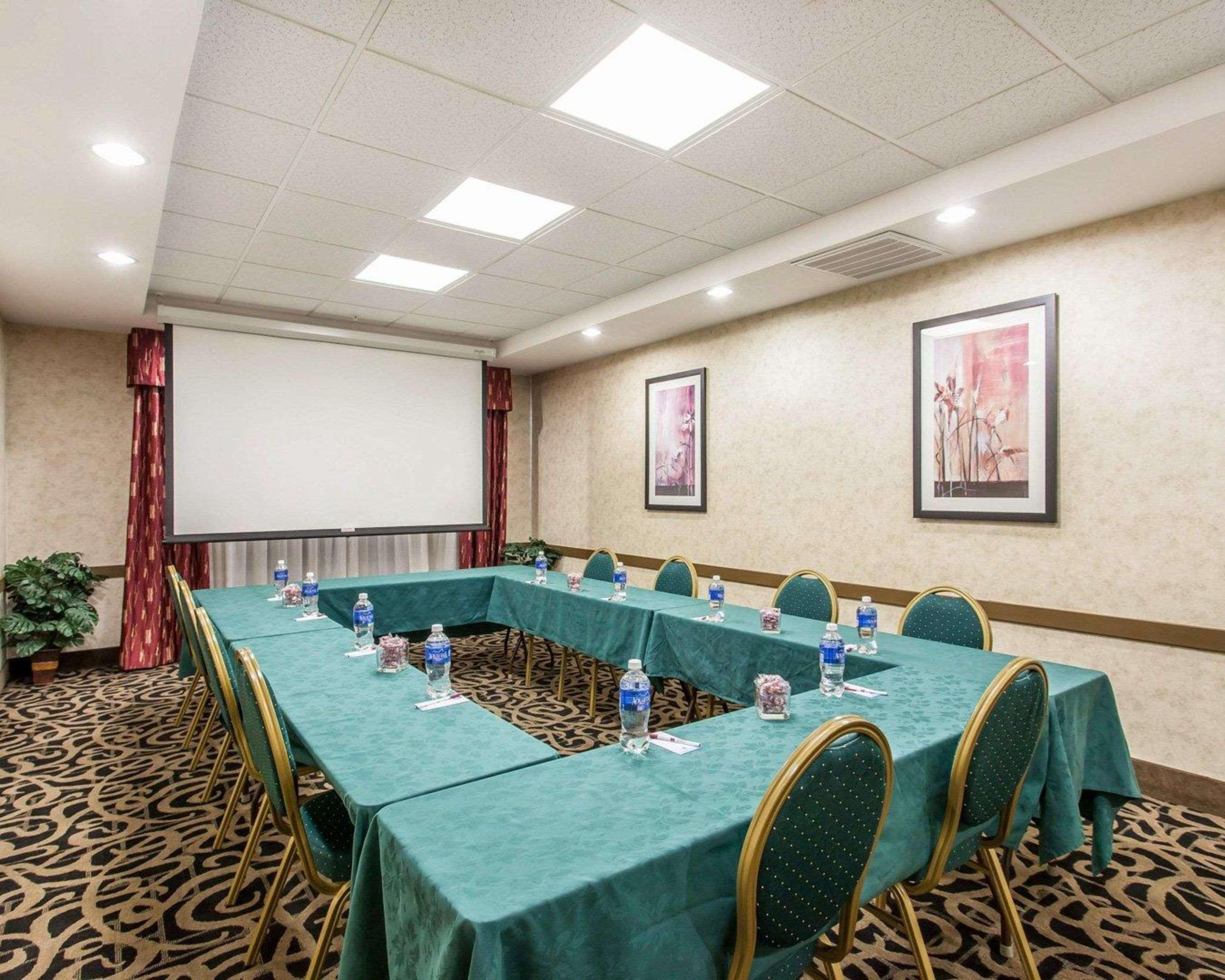 Comfort Suites Wenatchee Gateway Экстерьер фото