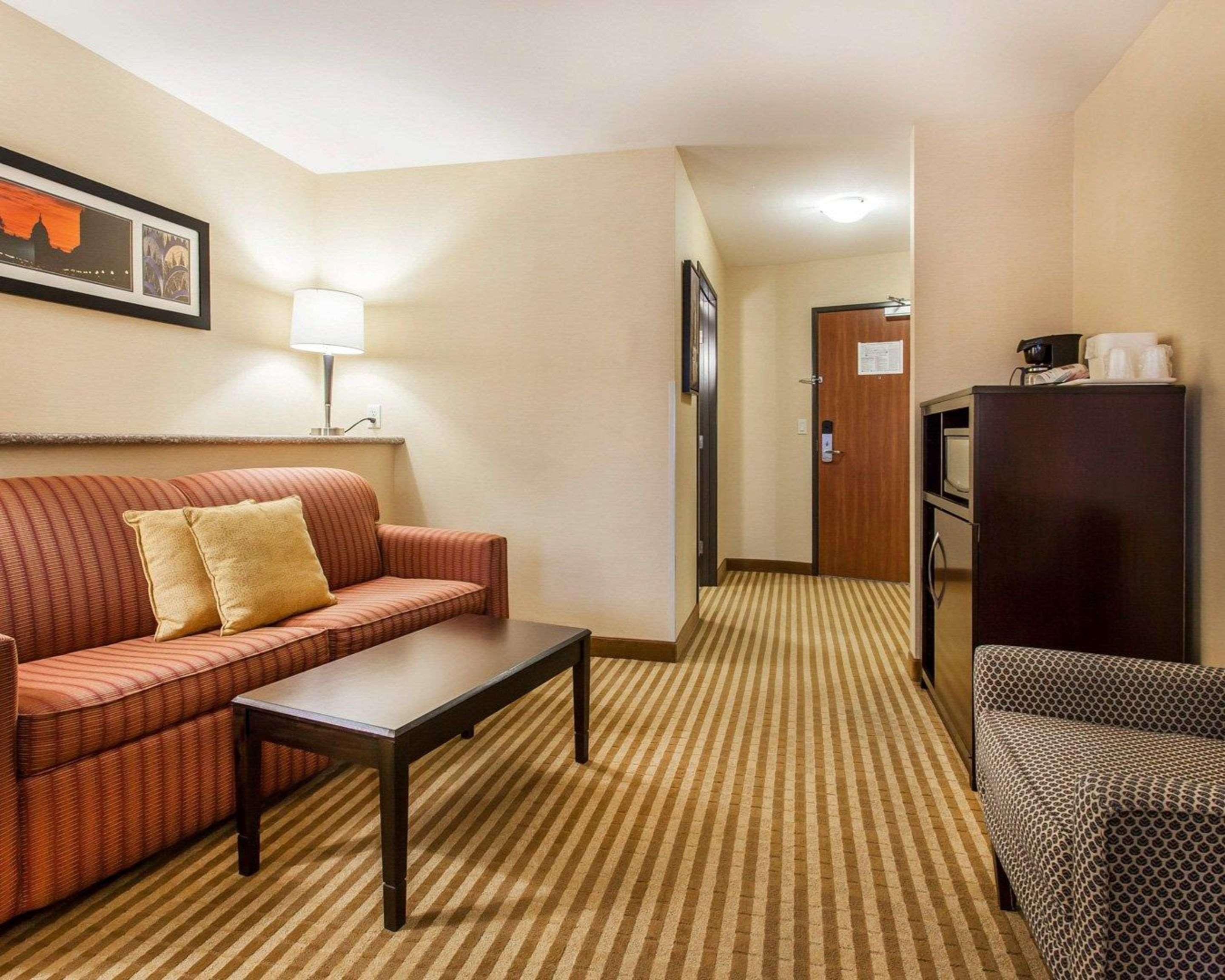 Comfort Suites Wenatchee Gateway Экстерьер фото