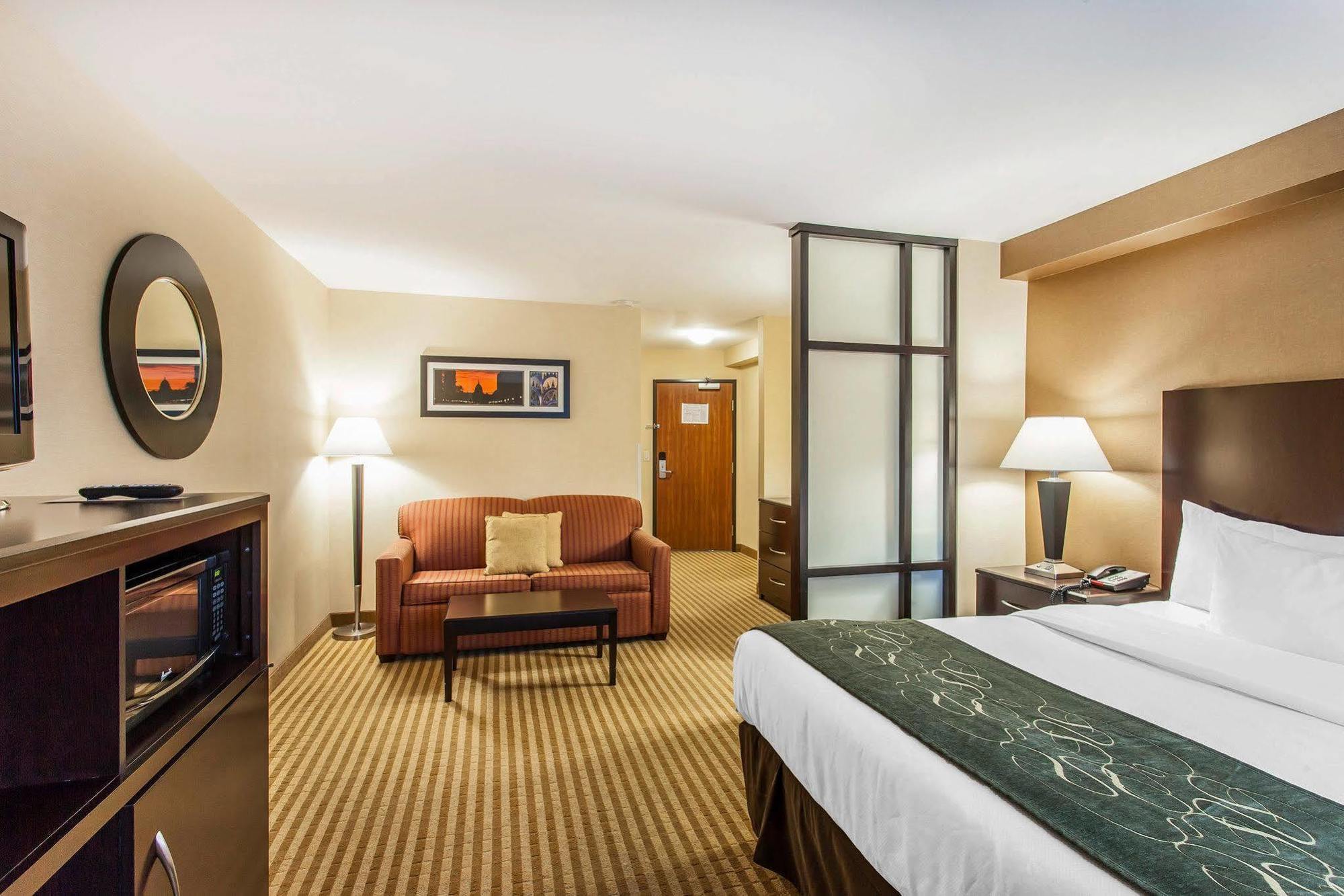 Comfort Suites Wenatchee Gateway Экстерьер фото