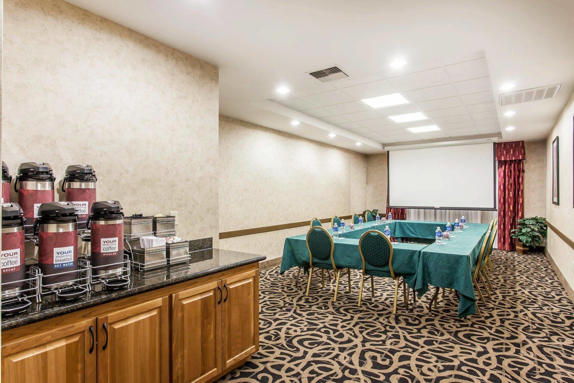 Comfort Suites Wenatchee Gateway Экстерьер фото