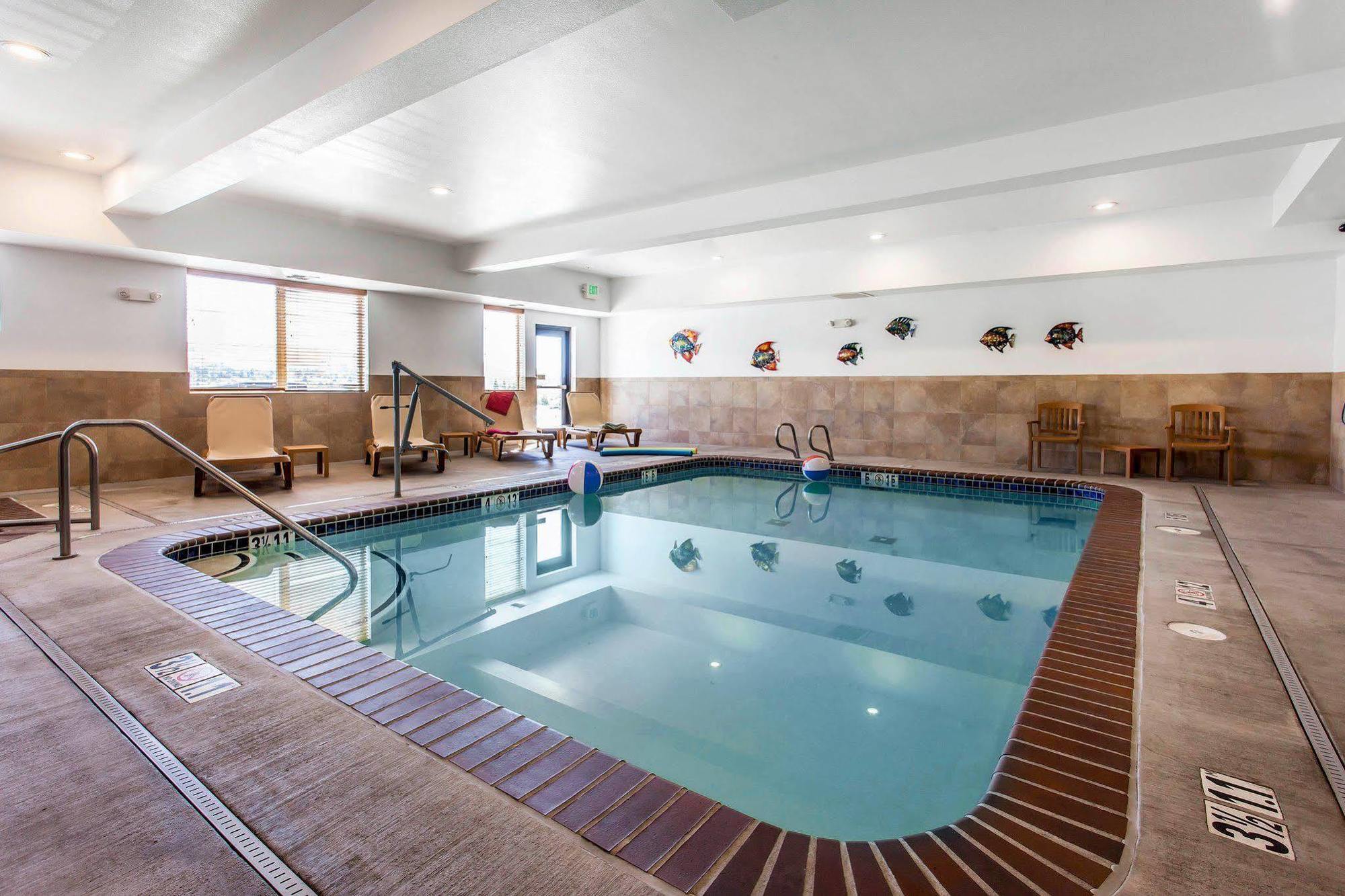 Comfort Suites Wenatchee Gateway Экстерьер фото